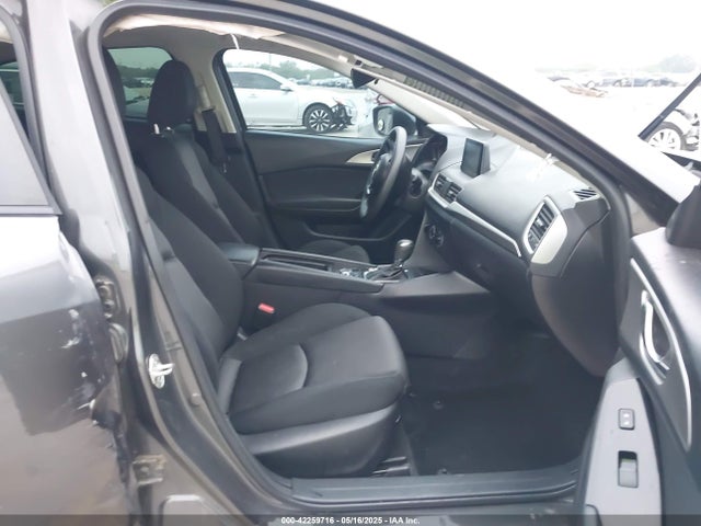 3MZBN1U70JM221262 Mazda pe
