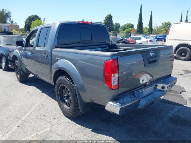 1N6AD0ER4HN718467 Nissan 2017