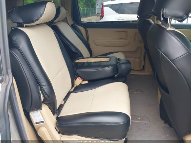 KNDMB5C1XG6164456 KIA SEDONA LX