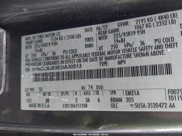 1FMCU9J93EUA30513 Ford Escape Titanium