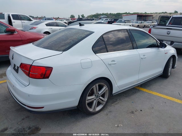 3VW4S7AJXGM359145 Volkswagen 2016