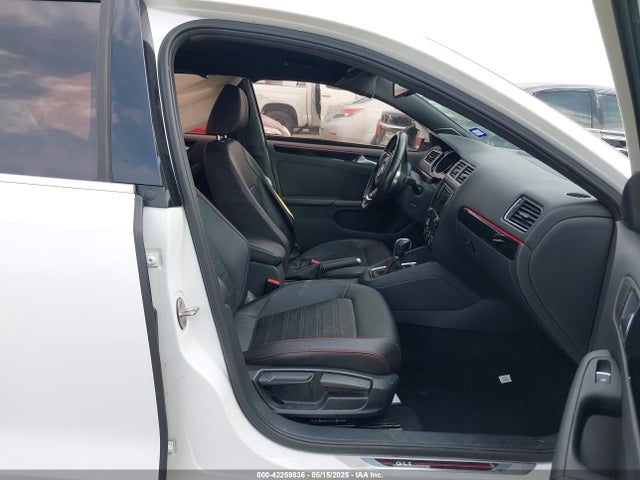 3VW4S7AJXGM359145 Volkswagen 2016