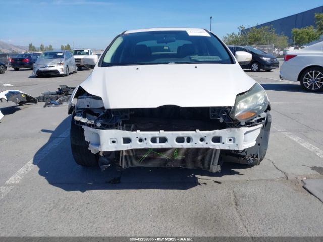 1FADP3J29EL321643 Ford Focus Titanium