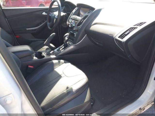 1FADP3J29EL321643 Ford Focus Titanium