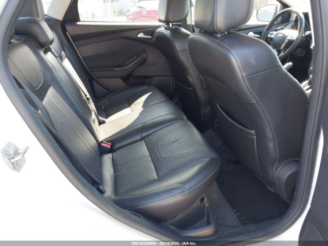 1FADP3J29EL321643 Ford Focus Titanium