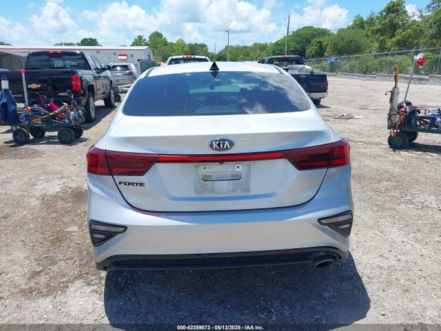 KIA Forte Lxs 2019 3KPF24AD8KE006880 Image 17