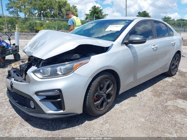 KIA Forte Lxs 2019 3KPF24AD8KE006880 Image 2