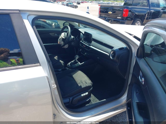 KIA Forte Lxs 2019 3KPF24AD8KE006880 Image 5
