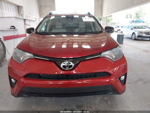 2T3RFREV7JW729012 Toyota Rav4 Adventure