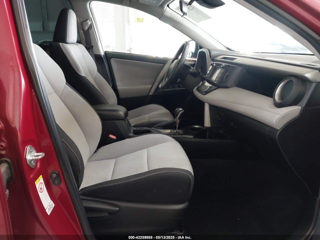 2T3RFREV7JW729012 Toyota Rav4 Adventure