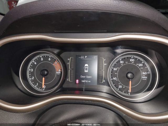 1C4PJLCS2HD233098 Jeep Cherokee Latitude Fwd