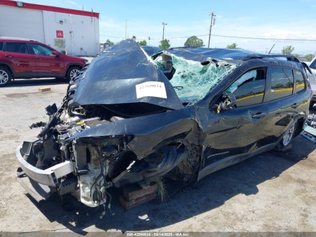 1C4PJMAB4GW153118 Jeep 2016