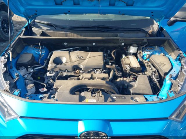 2T3H1RFV2KW010373 Toyota RAV4 LE