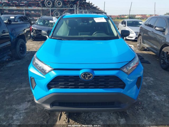 2T3H1RFV2KW010373 Toyota RAV4 LE