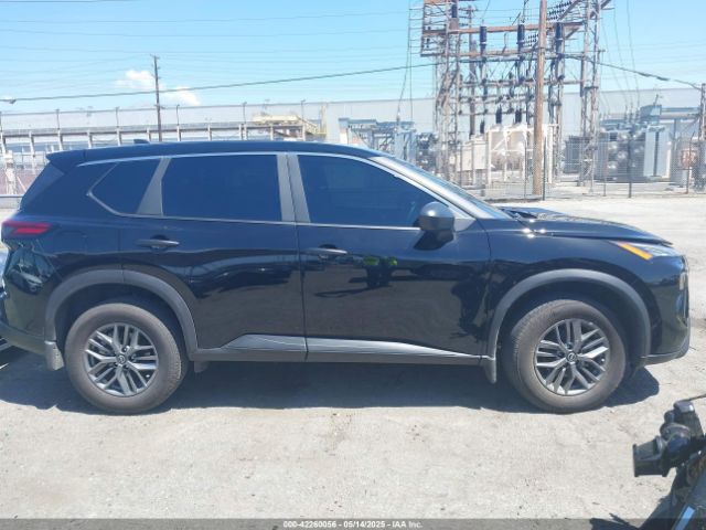 5N1BT3AA7SC772324 Nissan Rogue S Fwd