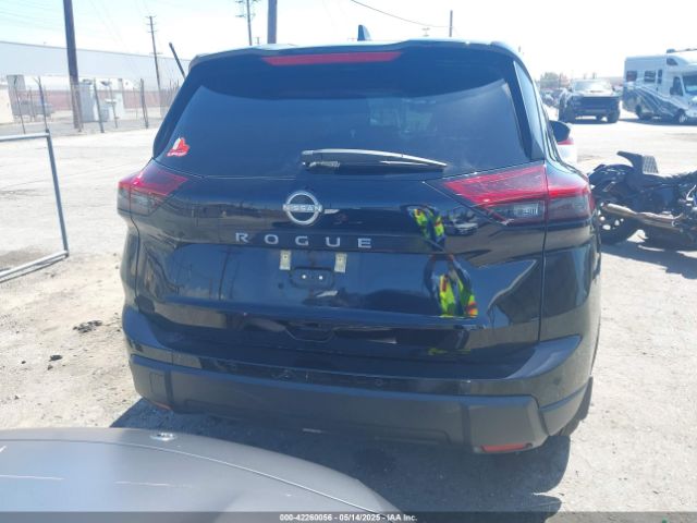5N1BT3AA7SC772324 Nissan Rogue S Fwd
