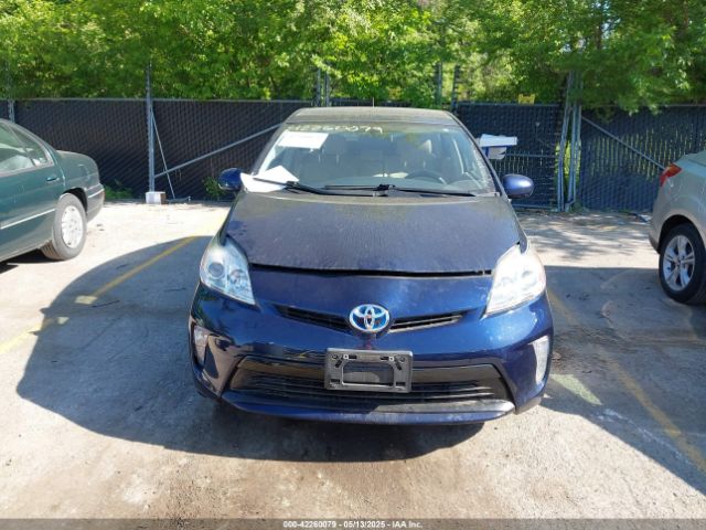 JTDKN3DU2E1814158 Toyota Prius Three