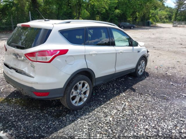 1FMCU0JX9FUA98696 Ford Escape Titanium