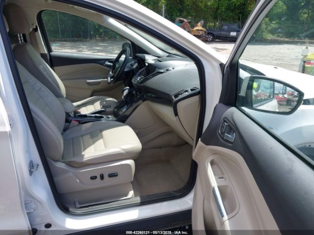1FMCU0JX9FUA98696 Ford Escape Titanium