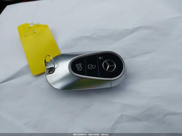 W1K6G7GB0NA083989 Mercedes-Benz m176