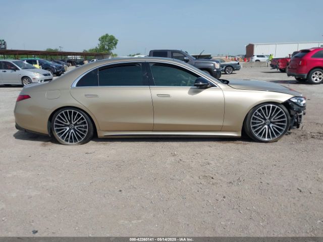 W1K6G7GB0NA083989 Mercedes-Benz m176