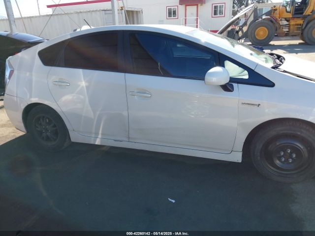 JTDKN3DU6E0388870 Toyota Prius Two