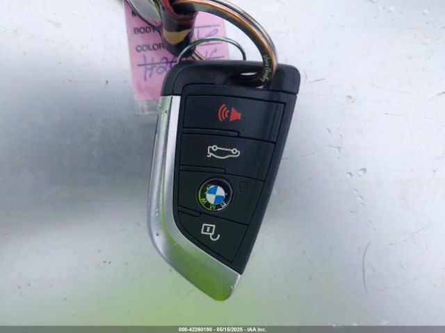 2018 BMW X1 WBXHT3C38J5L31322 Photo 10