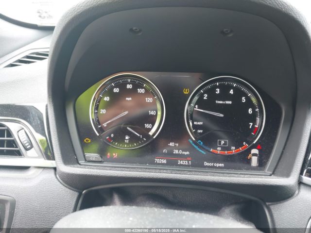 2018 BMW X1 WBXHT3C38J5L31322 Photo 6