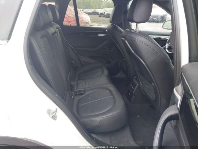 2018 BMW X1 WBXHT3C38J5L31322 Photo 7