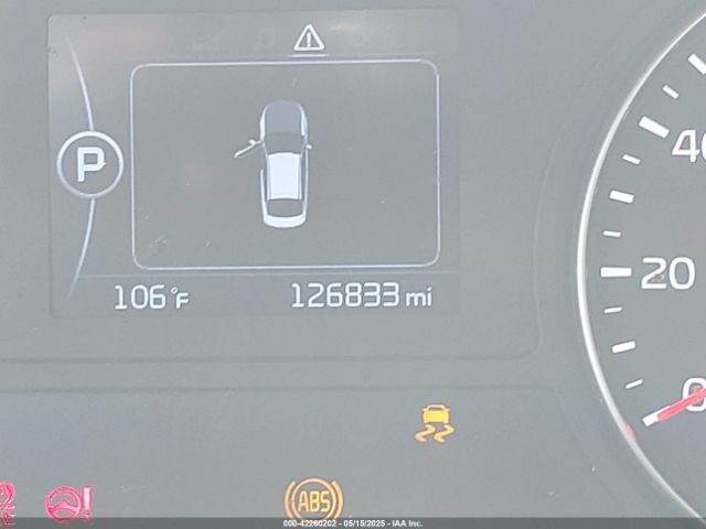 5XXGT4L33JG235933 KIA Optima S