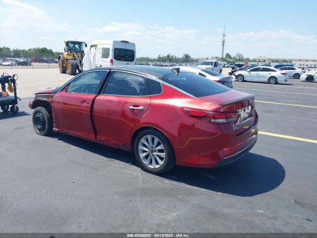 5XXGT4L33JG235933 KIA Optima S