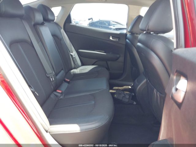 5XXGT4L33JG235933 KIA Optima S