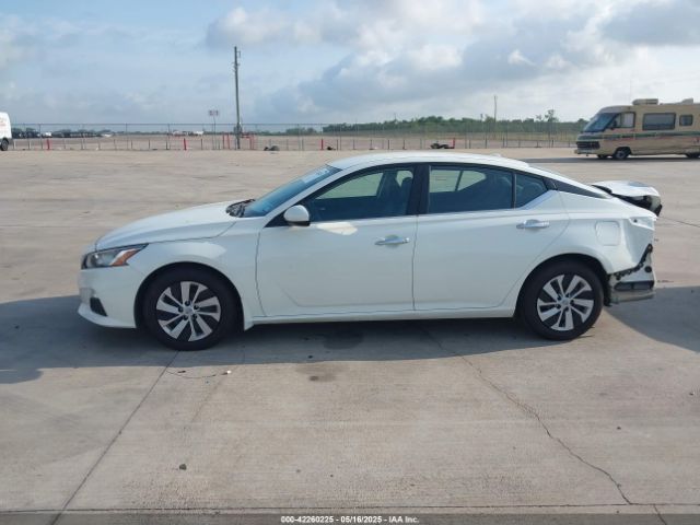 1N4BL4BV6LC215407 Nissan 2020