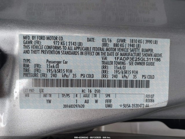 Ford Focus 2016 1FADP3E25GL311186 Image 9