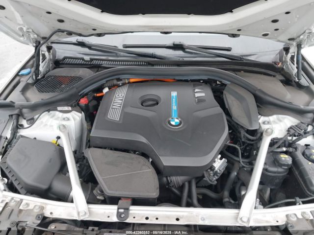 WBAJA9C56JB252738 BMW 530e Iperformance