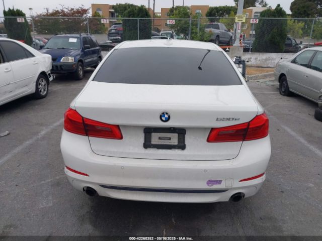 WBAJA9C56JB252738 BMW 530e Iperformance