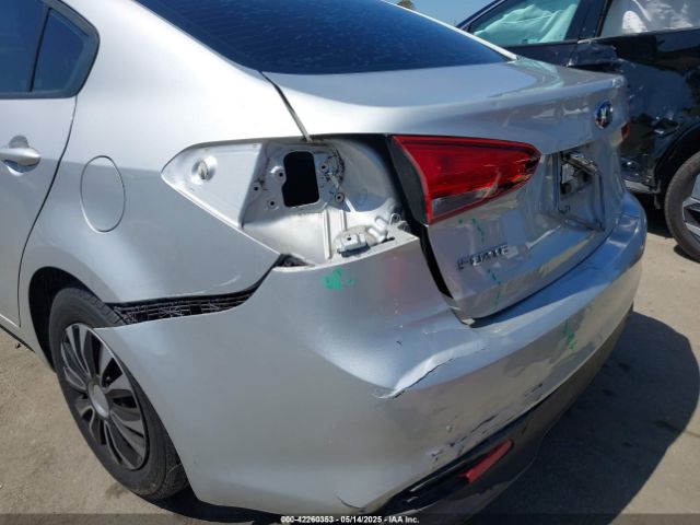 3KPFK4A76HE120542 KIA FORTE LX