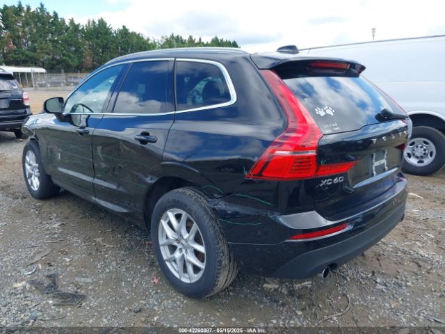 2018 VOLVO XC60 YV4102RKXJ1002352 Photo 2