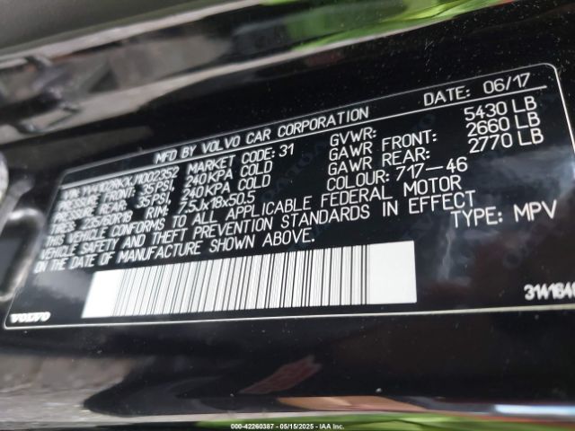 2018 VOLVO XC60 YV4102RKXJ1002352 Photo 8