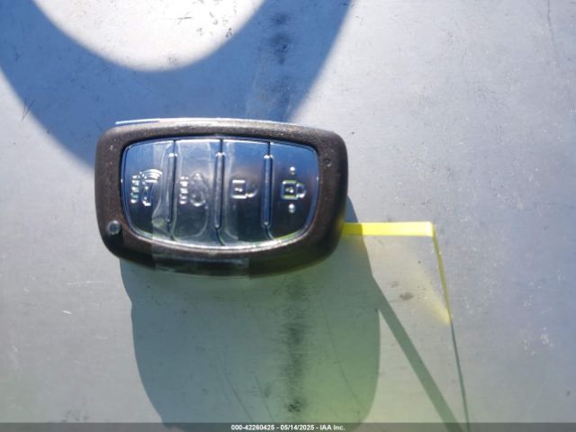 KMHC75LC3KU105621 Hyundai Ioniq Hybrid Sel