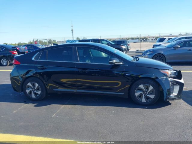 KMHC75LC3KU105621 Hyundai Ioniq Hybrid Sel