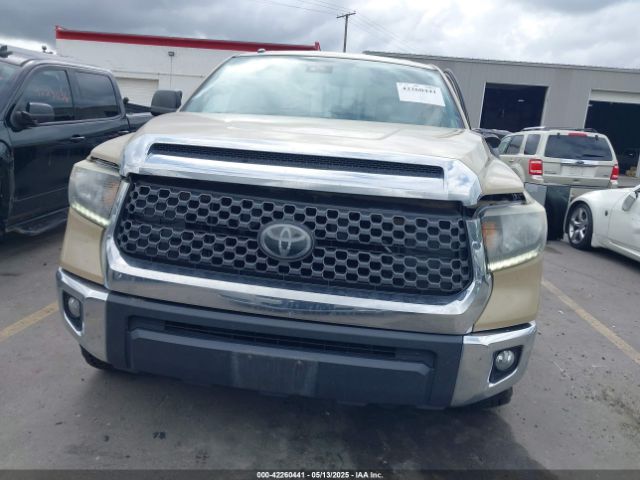 5TFUY5F17JX775105 Toyota Tundra Sr5 5.7l V8