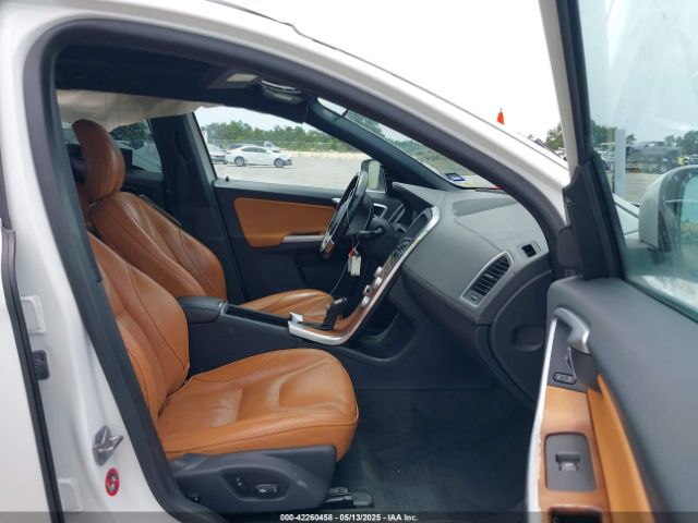 2016 VOLVO XC60 YV449MDM8G2916741 Photo 4