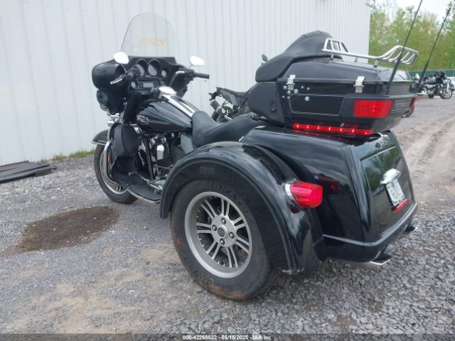 2009 HARLEY-DAVIDSON FLHTCUTG 1HD1MAM1X9Y851902 Photo 2