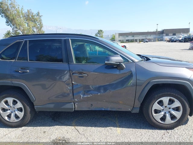 JTMG1RFV5KJ010605 Toyota RAV4 LE