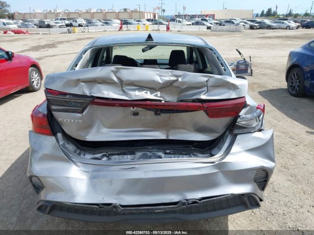 3KPF24AD3PE617505 KIA Forte Lxs