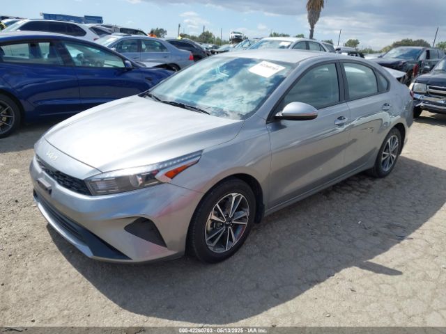3KPF24AD3PE617505 KIA Forte Lxs