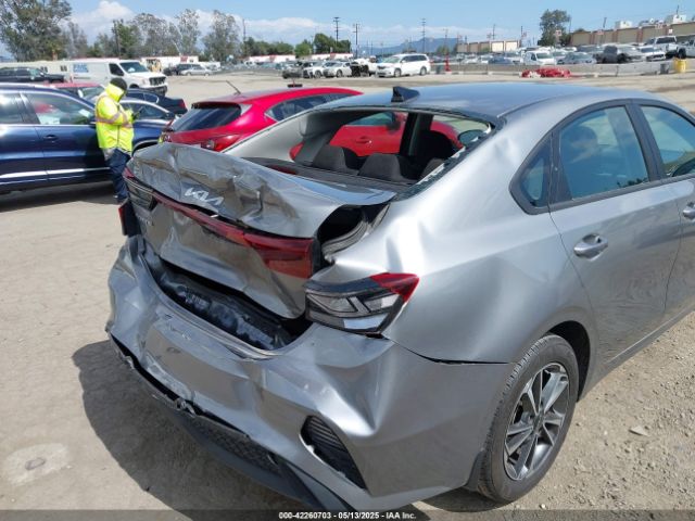 3KPF24AD3PE617505 KIA Forte Lxs