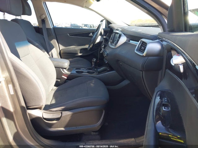 2017 KIA SORENTO 5XYPGDA54HG326997 Photo 4