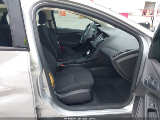 1FADP3E28HL210368 Ford FOCUS S